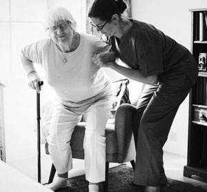 پرستار سالمند باید چه خصوصیاتی داشته باشد؟